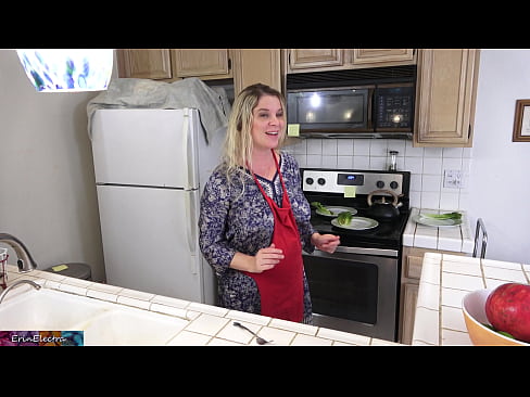 ❤️ Ibu tiri memerah susunya di dapur sebelum tarikhnya ️ Video seks pada kami ms.vegasservice.ru